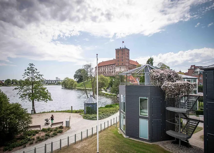 Отель Kolding Hotel Apartments