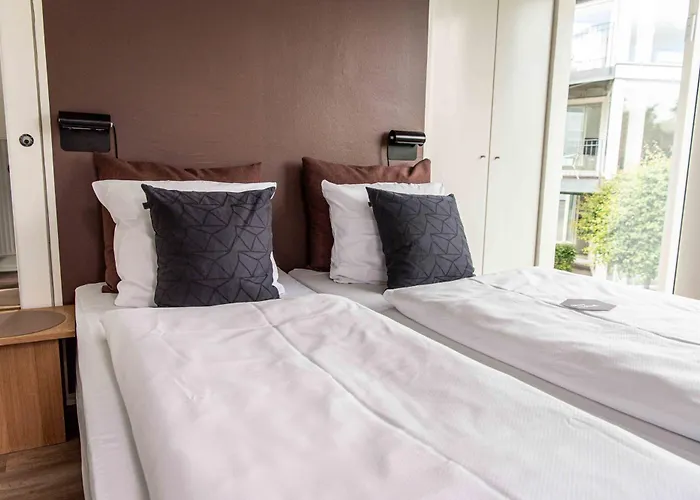 Отель Kolding Hotel Apartments 4*
