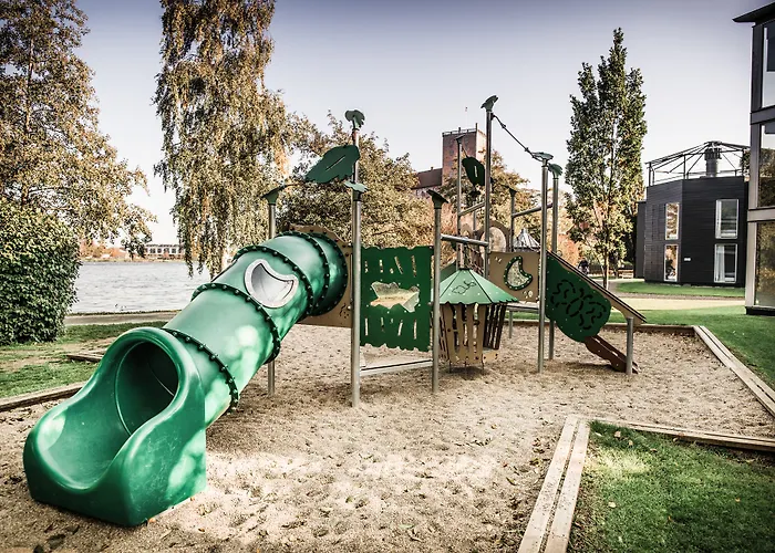 Отель Kolding Hotel Apartments 4*