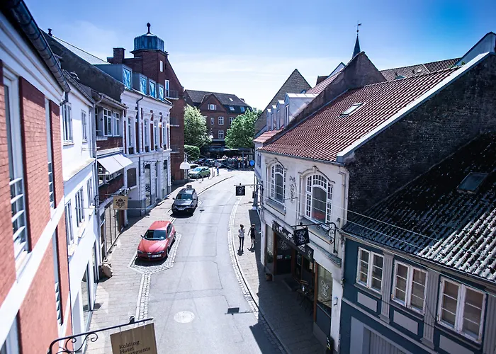Отель Kolding Hotel Apartments Колдинг